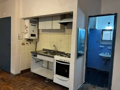 Monoambiente a refaccionar en Almagro apto crédito y profesional