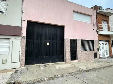 Galpon en Alquiler en Velez Sarsfield, $ 2.300.000