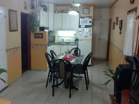 Depto Tipo Casa en Venta de 2 dormitorios