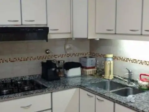 Depto Tipo Casa en Venta en Villa Luzuriaga, USD 100.000