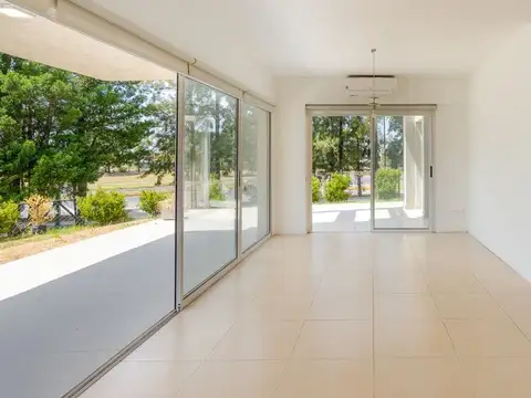 Departamento en Alquiler con 1 cocheras