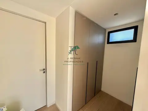 Departamento 4 ambientes con 3 baños