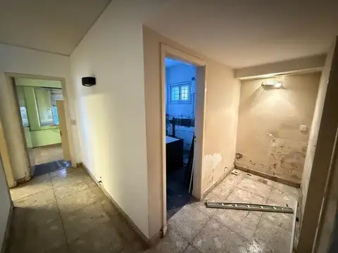 Casa en Alquiler con 2 cocheras