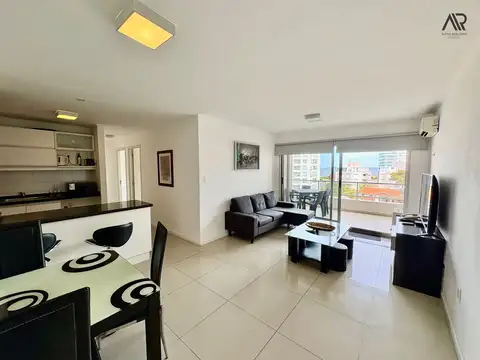 Apartamento en venta de 2 dormitorios c/ cochera en Aidy Grill