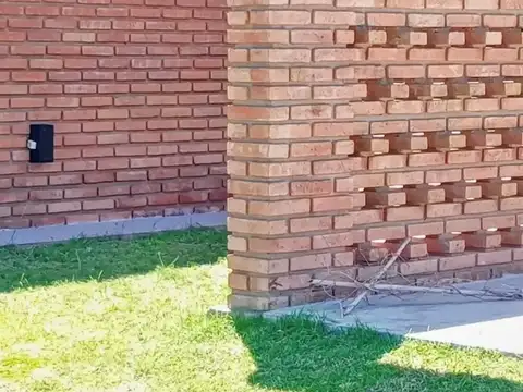 Casa en Venta con 6 cocheras