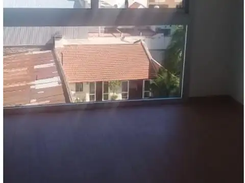 SEMIPISO DE 2 AMBIENTES CON COCHERA SEMICUEBIERTA A ESTRENAR