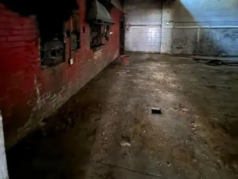 Local en Venta 50 años