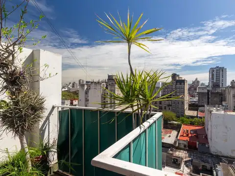 Avenida Hipólito Yrigoyen 2700