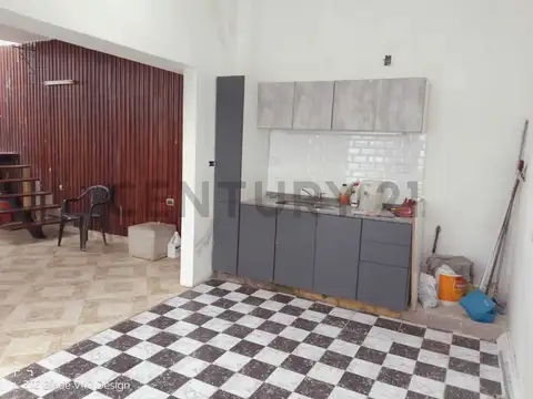 Casa 3 ambientes con 2 baños