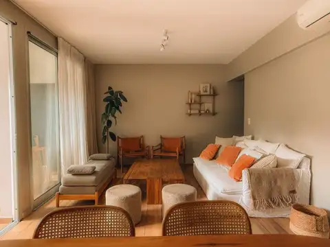 Casa en Alquiler , Ovejitas I, Beccar – 5 ambientes  con jardín, pileta