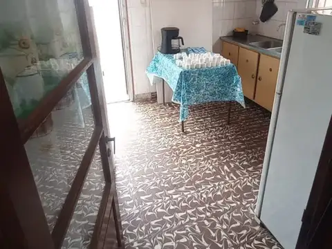 MANUEL ROCA 684 SE VENDE CASA RUFINO