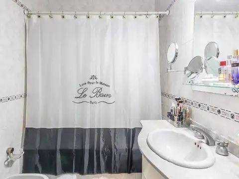 Depto Tipo Casa en Venta con 1 cocheras