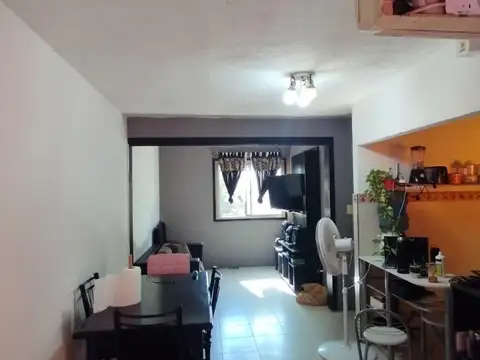 DEPARTAMENTO TRES AMBIENTES.EN MUY BUENA UBICACION