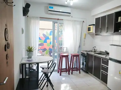 Depto Tipo Casa en Alquiler de 1 dormitorio