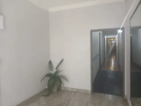 DEPARTAMENTO 2 AMB PTA BAJA PATIO CABA URGENTE