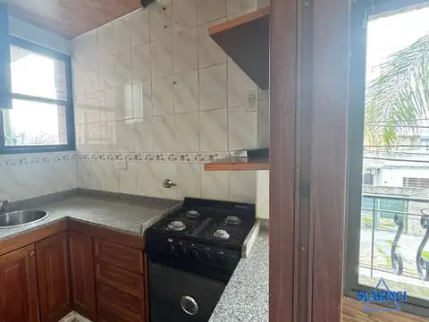 Depto Tipo Casa 2 ambientes con 1 baño
