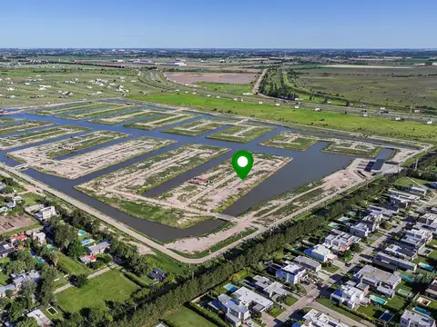 Lote en venta funes lakes frente al ingreso 500 m2