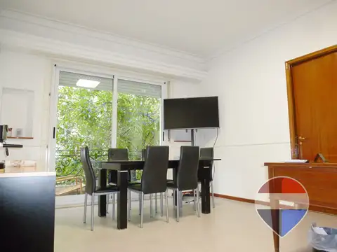 Oficina Monoambiente con 4 baños