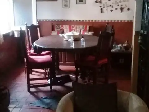 Ph de Cuatro(4) ambientes c/patio y terraza.