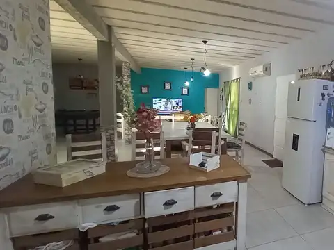 Casa 4 ambientes con 4 baños