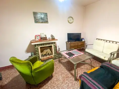 Depto Tipo Casa en Venta de 3 ambientes