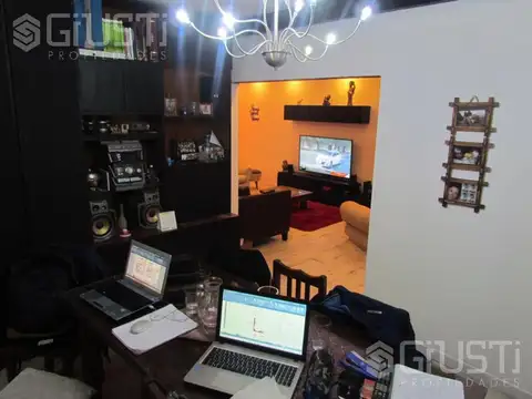 Casa - Castelar Norte