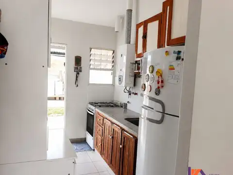 Casa 3 ambientes con 1 baño