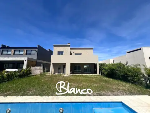 PILAR DEL ESTE - SANTA LUCÍA -