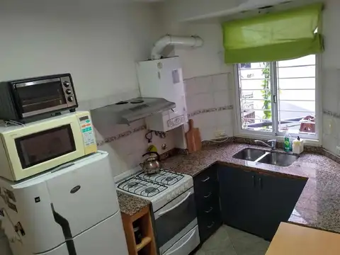 EXCELENTE DEPARTAMENTO EN RAMOS MEJIA,3 AMBIENTES Y COCHERA