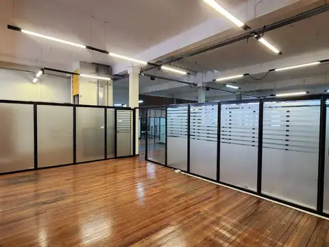 Oficina Monoambiente con 5 baños