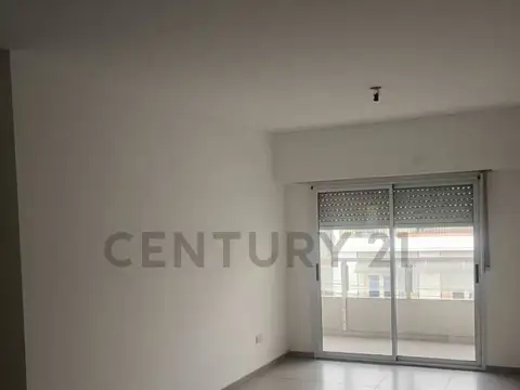 Avenida La Plata 3400, Piso 1