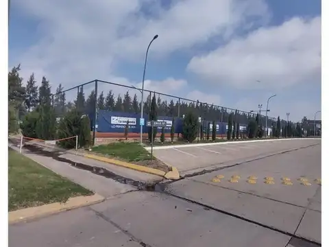 Terreno en Venta 40  mts Fondo