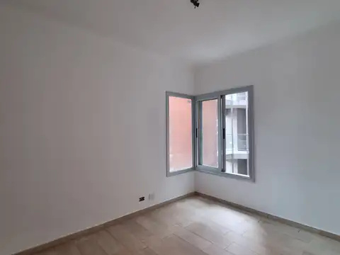 Departamento en Venta en Centro (Campana), USD 95.000