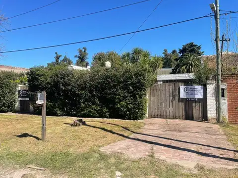 30 507 y 508 - Terreno 1000m2 + propiedad con 2 dormis