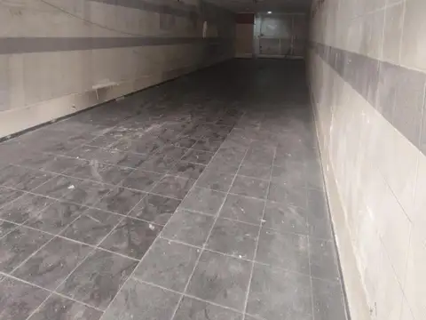 Excelente Local en plena zona Comercial Villa Urquiza