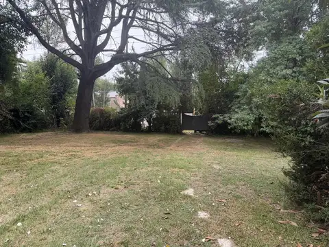 HERMOSA CASA QUINTA EN VENTA JUANA AZURDUY al 900