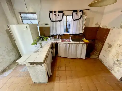 Casa 5 ambientes con 2 baños