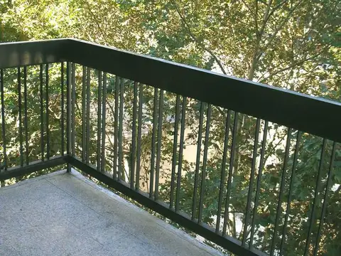 Departamento de 2 ambientes con balcón en Alquiler en Flores