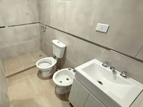 Departamento en Alquiler en Gerli, $ 630.000