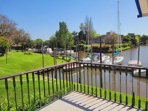 Boating Club, Presidente Uriburu 1000, Piso 1°