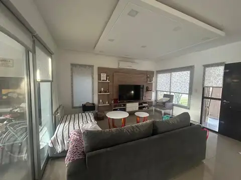 CASA EN VENTA EN HARAS MARIA VICTORIA