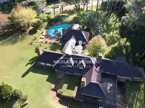 Oportunidad Única: Impresionante Mansión en Venta en Punta del Este.