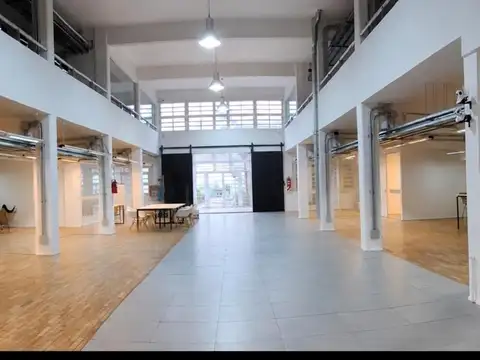 EDIFICIO DE OFICINAS EN BLOCK  1.960 M2