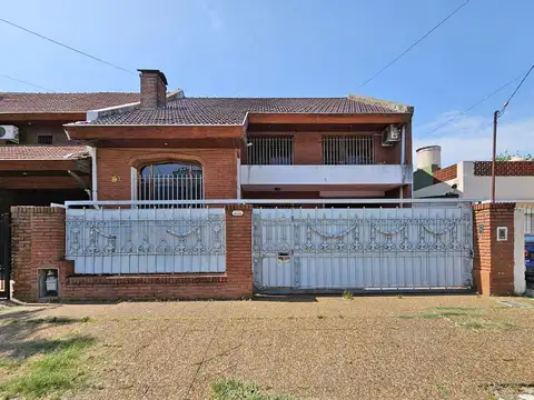 VENTA CASA 6 AMBIENTES EN CARAPACHAY