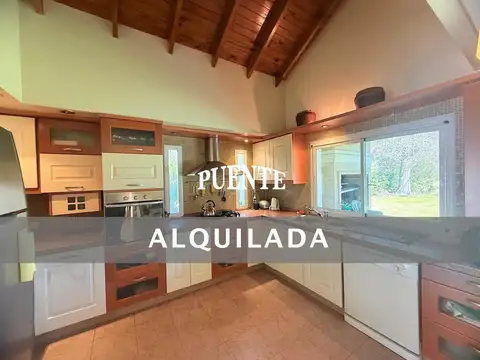 Casa 7 ambientes con 4 baños