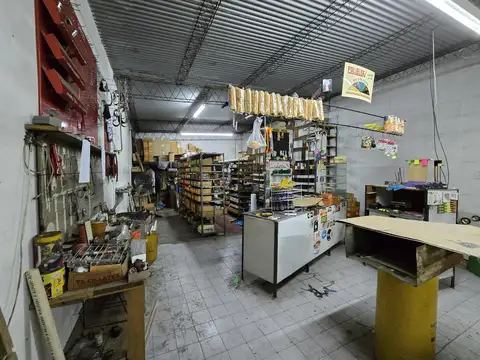 Martín Rodríguez 1500, E/ L.M. Drago y La Calandria