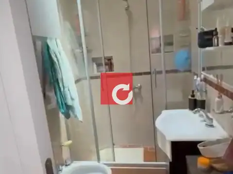Casa en Alquiler con 1 cochera
