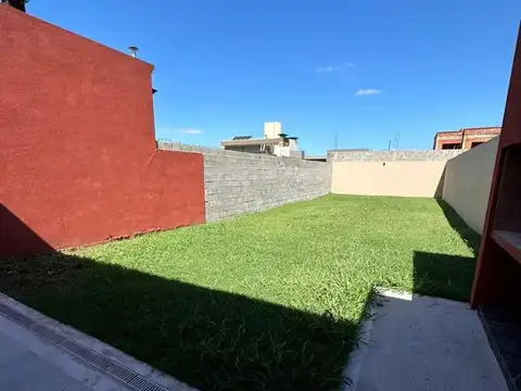 Depto Tipo Casa en Venta al Oeste