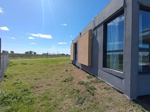 Quinta en Alquiler con 2 cocheras