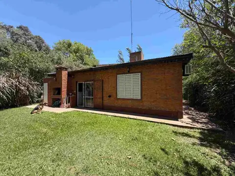 CASA QUINTA EN VENTA EN PERGAMINO CON PILETA
